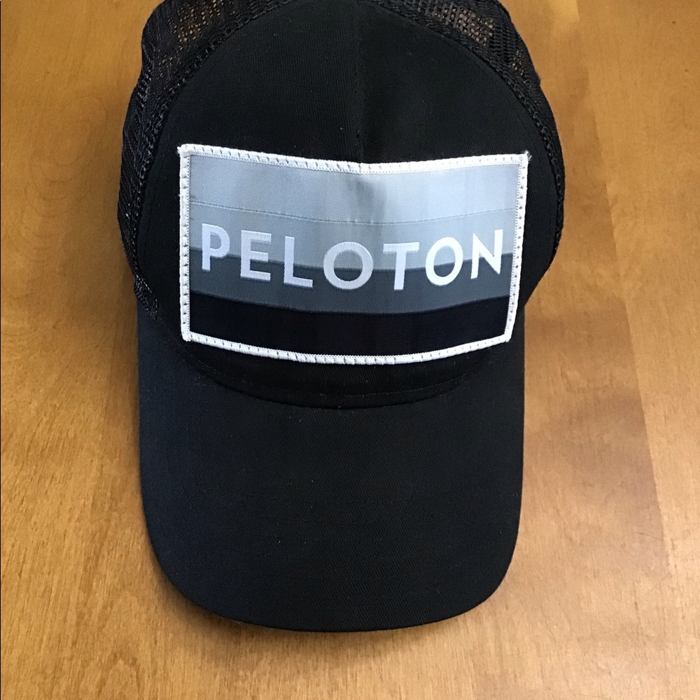 Peloton hat